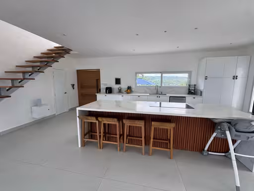 Kitchen with island