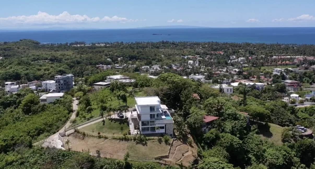 Drone driveway approach